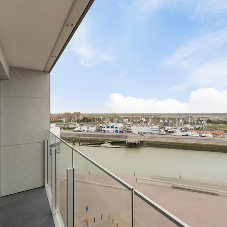 Flat In Near The Pier Апартаменты