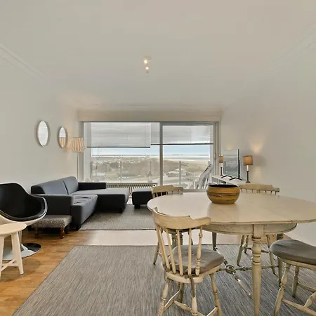 Апартаменты Flat In Near The Pier