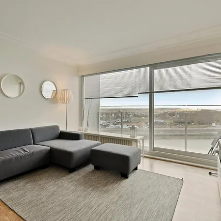 Flat In Near The Pier